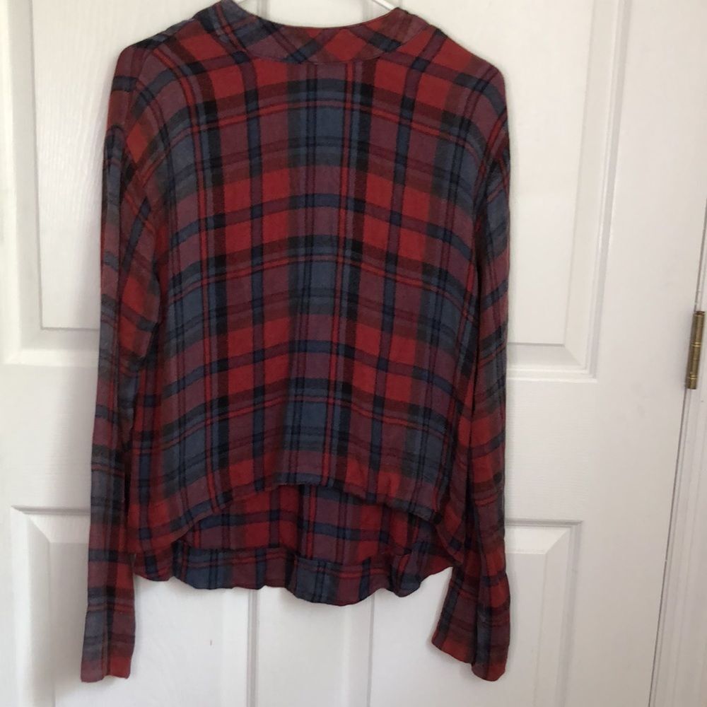 Bella Dahl Red and Blue Plaid Lace Up Back Mock Neck High low blouse size SMALL